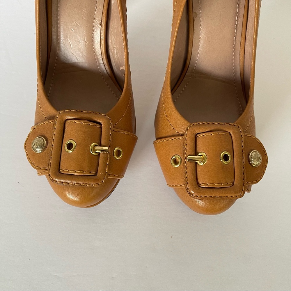Vince Camuto 4” high heel shoes cognac leather Size 7 - Picture 3 of 10